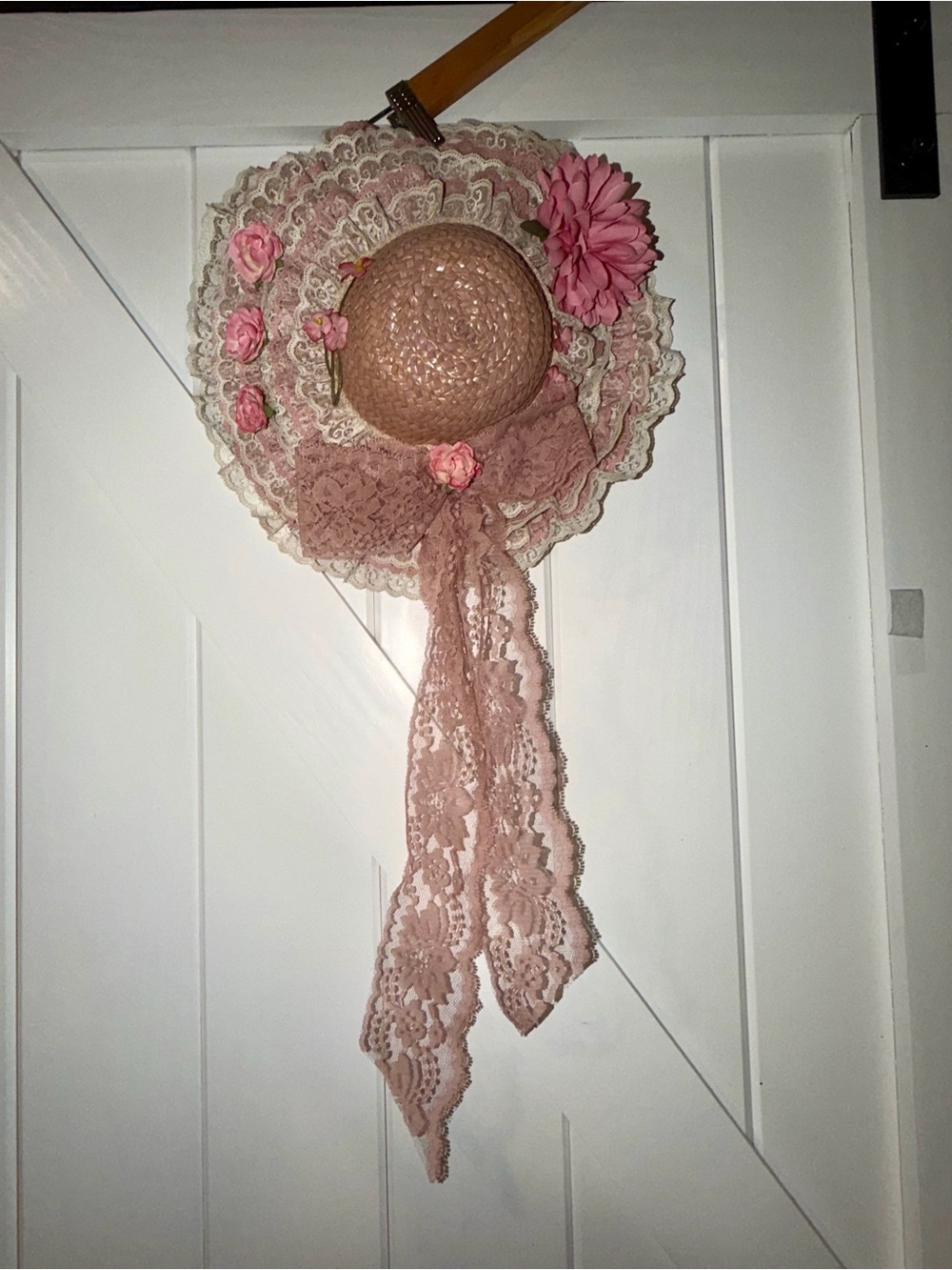 Vintage Pink Lace Floral Bonnet Wall Decor